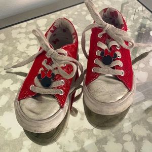 Girls sneakers